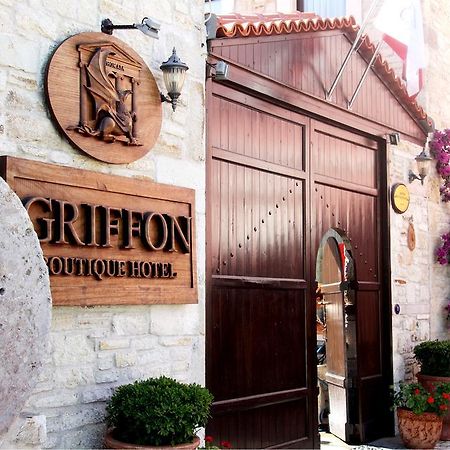 Griffon Hotel Yenifoca Exteriör bild